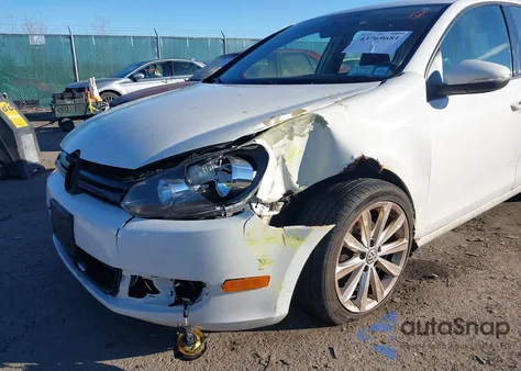 2014 Volkswagen Golf 2.0L Tdi from USA, damaged, VIN WVWDM7AJXEW004437